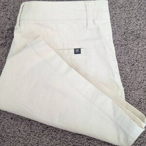 Banana Republic White Shorts | Classic Summer Style